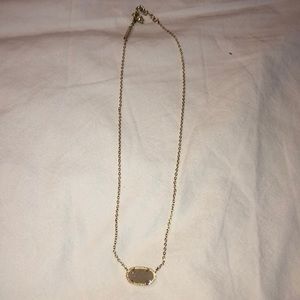 Kendra Scott necklace